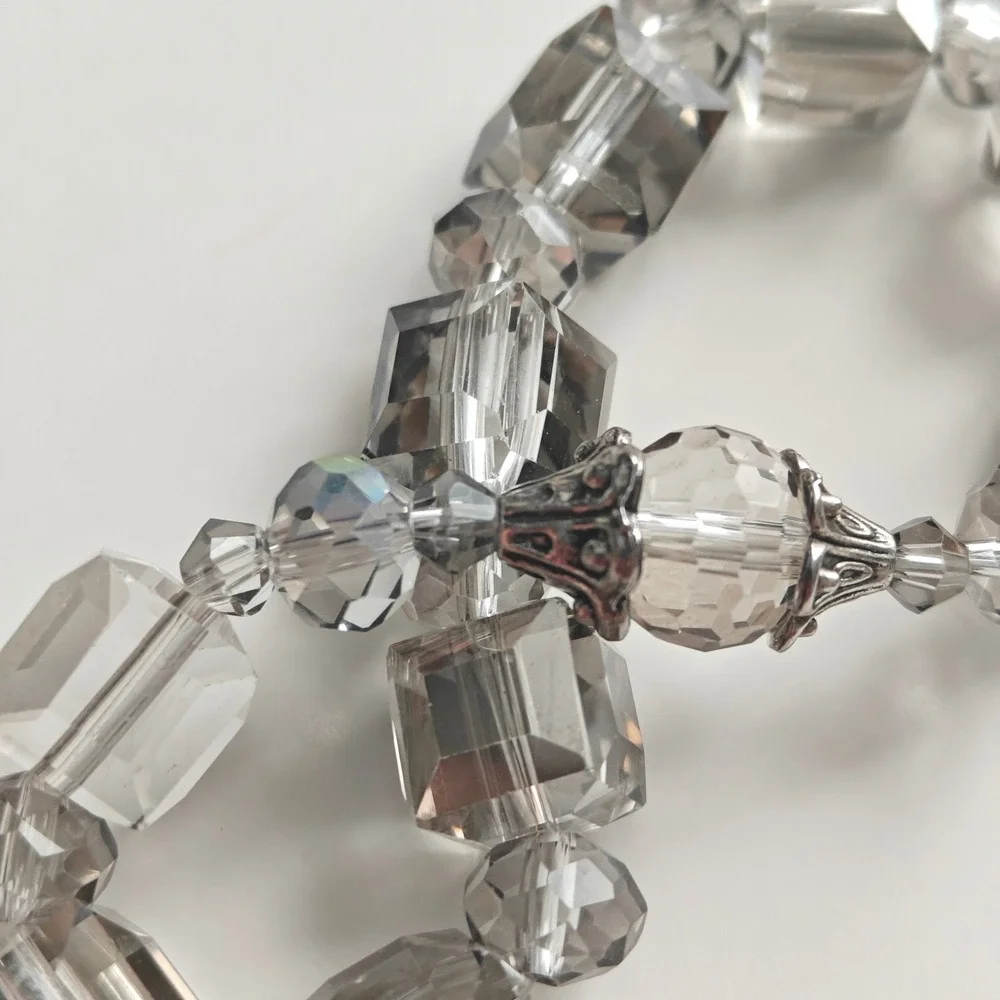 Clear Faceted Square Glass Bead Stretch Bracelet Silver Filigree Accents 6in